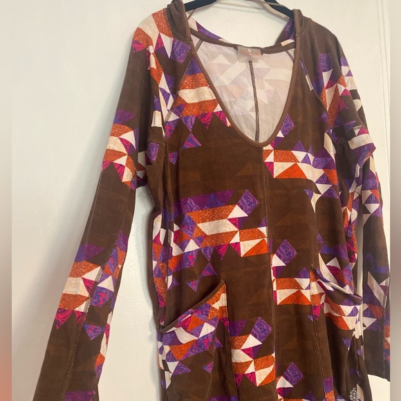 FP Movement Hot Shot Long-sleeved Printed Onesie - Size Medium - Picture 8 of 11